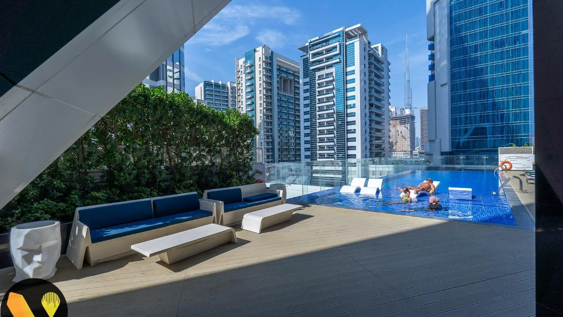 Vogue Bayz -Burj Khalifa Views Near Dubai Mall Apartment