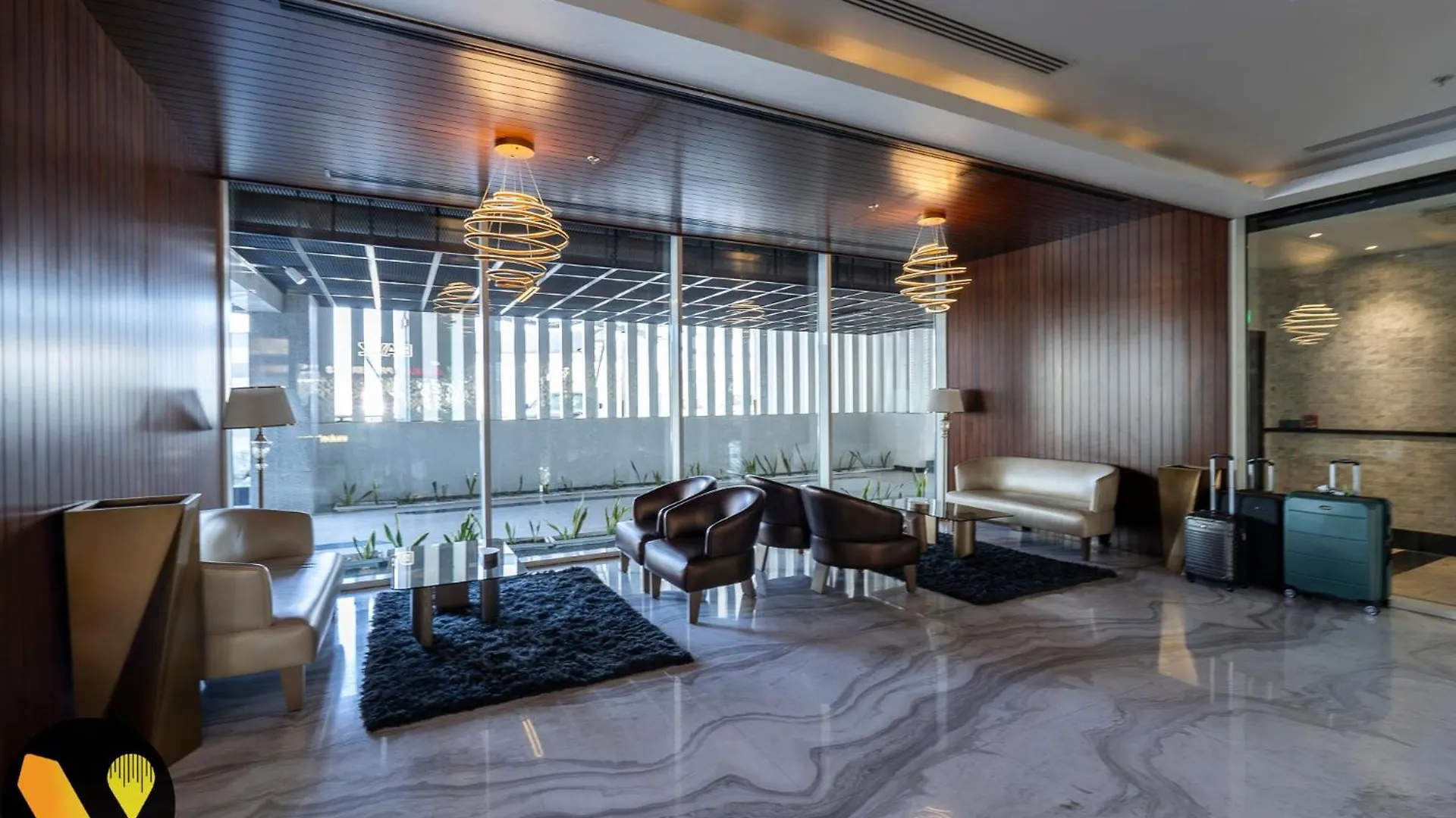 Vogue Bayz -Burj Khalifa Views Near Dubai Mall Apartment